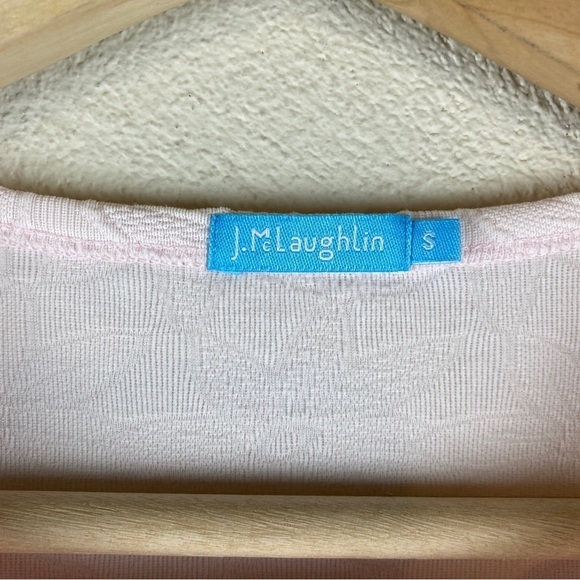 J.McLaughlin Pink Textured Floral Top Short Sleeve Size Small - Picture 5 of 6